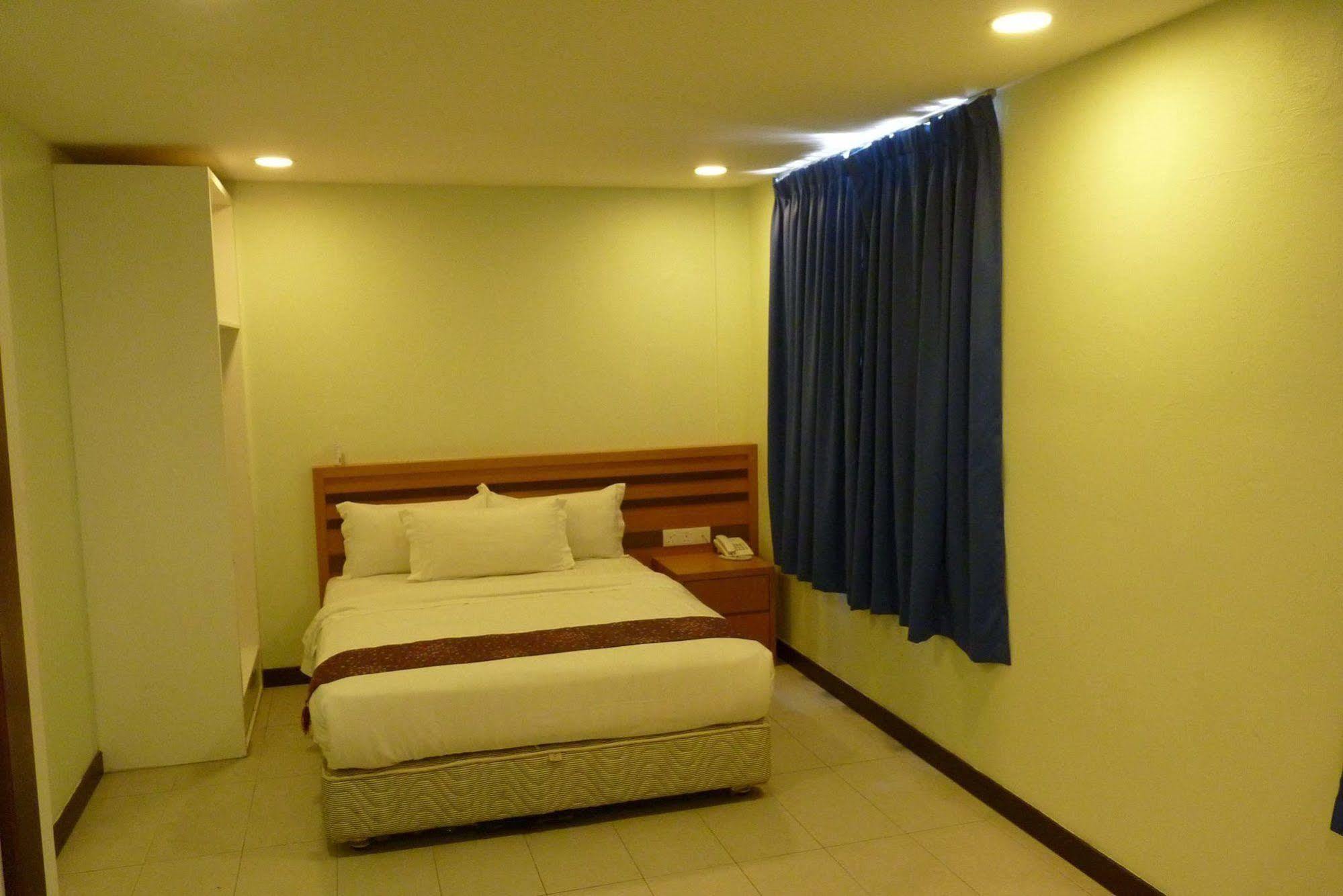 ทรานสิต โฮเต็ล Hotel ลาบวน ภายนอก รูปภาพ